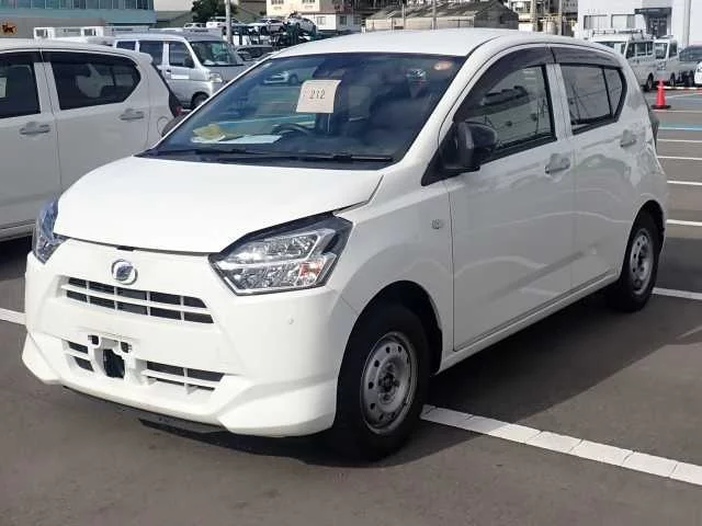 Daihatsu Mira e:S LA350S 2021